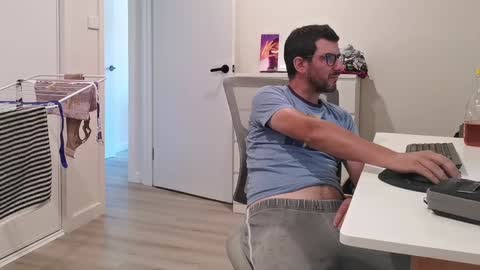 hopefulguy86 online show from 18, 1, 2025