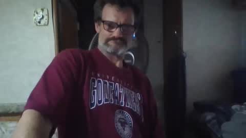 Snapshot of horneyjoe48 chatting on 27, 10, 2025 joey online show from 27, 10, 2025