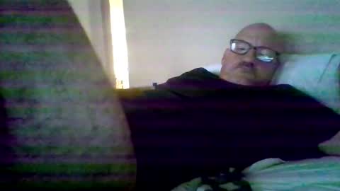 Snapshot of hornlyhen chatting on 24, 11, 2025 hensley online show from 24, 11, 2025