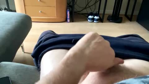 Snapshot of horny_147 chatting on 23, 9, 2025 Cum suck Me off online show from 23, 9, 2025