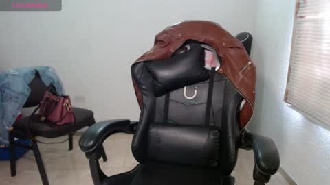 Snapshot of horny_and_daring chatting on 29, 12, 2024 horny and daring online show from 29, 12, 2024