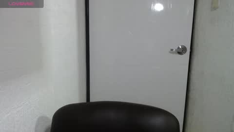 Snapshot of horny_and_daring chatting on 1, 2, 2025 horny and daring online show from 1, 2, 2025