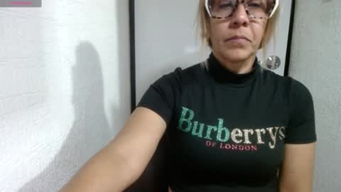 Snapshot of horny_and_daring chatting on 4, 3, 2025 horny and daring online show from 4, 3, 2025