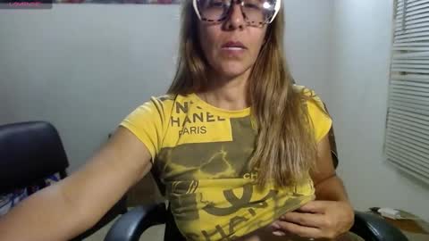 Snapshot of horny_and_daring chatting on 21, 9, 2025 horny and daring online show from 21, 9, 2025