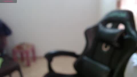 Snapshot of horny_and_daring chatting on 13, 11, 2025 horny and daring online show from 13, 11, 2025