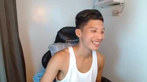 Snapshot of horny_asianmoreno chatting on 11, 9, 2025 ROGER online show from 11, 9, 2025