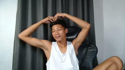 Snapshot of horny_asianmoreno chatting on 8, 7, 2026 ROGER online show from 8, 7, 2026