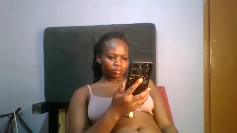 Snapshot of horny_hearts chatting on 2, 11, 2025 phanice online show from 2, 11, 2025