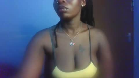 Snapshot of horny_hearts chatting on 30, 11, 2025 phanice online show from 30, 11, 2025