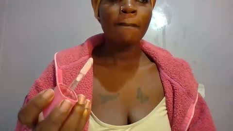 Snapshot of horny_hearts chatting on 4, 5, 2026 phanice online show from 4, 5, 2026
