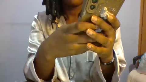 Snapshot of horny_hearts chatting on 17, 5, 2026 phanice online show from 17, 5, 2026