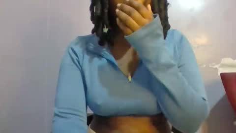 Snapshot of horny_hearts chatting on 26, 5, 2026 phanice online show from 26, 5, 2026