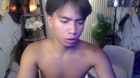 Snapshot of horny_jamesxx chatting on 21, 4, 2026 cum boy james online show from 21, 4, 2026