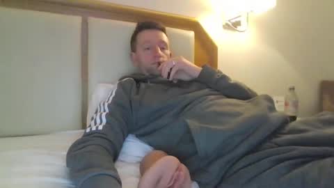 Snapshot of horny_jay86 chatting on 17, 5, 2026 horny_jay86 online show from 17, 5, 2026