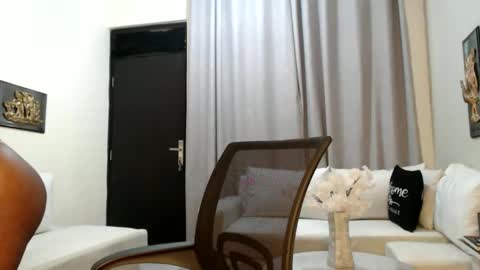 horny_princcess online show from 26, 11, 2025