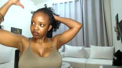 Snapshot of horny_princcess chatting on 5, 5, 2026 horny_princcess online show from 5, 5, 2026