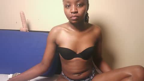 Snapshot of horny_wet_baby chatting on 3, 6, 2026 Bellah online show from 3, 6, 2026