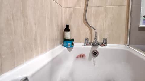 hornybiker1987 online show from 12, 4, 2026