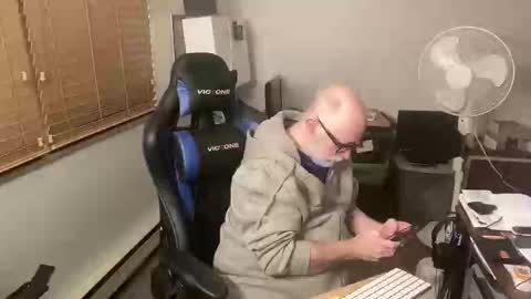Brett online show from 5, 1, 2025