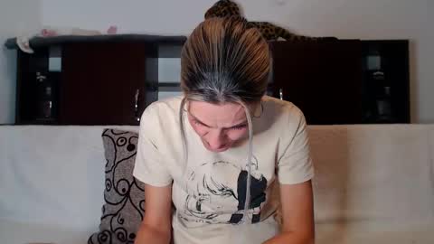 Snapshot of hornygirllx chatting on 15, 11, 2025 AshlineKatte online show from 15, 11, 2025