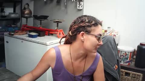 Snapshot of hornyhippies0080 chatting on 14, 5, 2026 Nix D online show from 14, 5, 2026