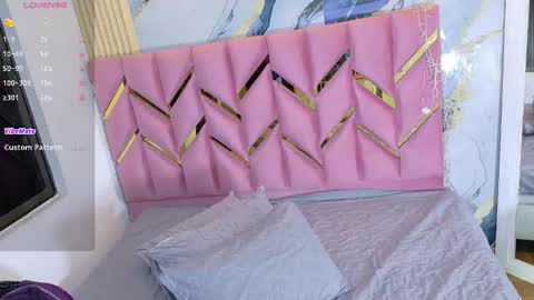 Valentina  online show from 17, 9, 2025