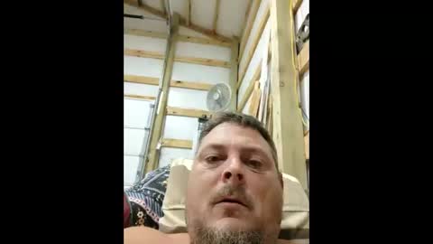 Snapshot of hornyredneck2021 chatting on 5, 10, 2025 Hornyredneck online show from 5, 10, 2025