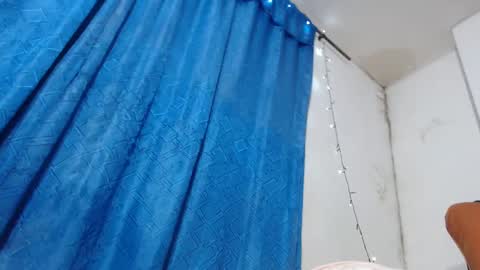Snapshot of hornyslutlatina chatting on 17, 12, 2024 sweettaty online show from 17, 12, 2024