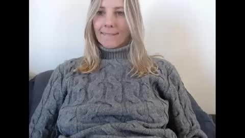 Snapshot of hornyssima chatting on 26, 12, 2024 Hornyssima online show from 26, 12, 2024