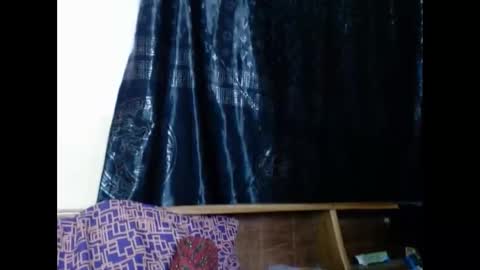 Snapshot of hornyxbum chatting on 2, 1, 2025 hornyxbum online show from 2, 1, 2025