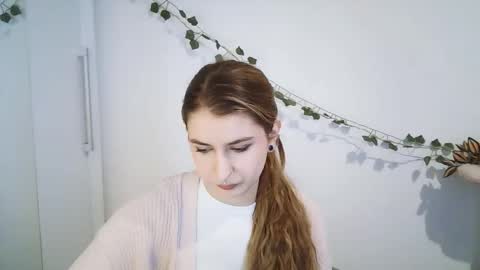 Snapshot of hot_1nina chatting on 18, 2, 2026 NINA online show from 18, 2, 2026