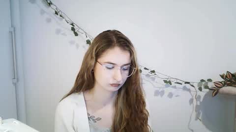 Snapshot of hot_1nina chatting on 24, 2, 2026 NINA online show from 24, 2, 2026