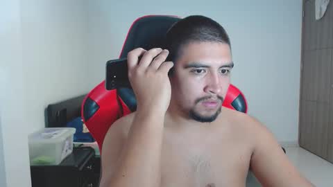 Snapshot of hot__husbands chatting on 21, 9, 2025 hot__husbands online show from 21, 9, 2025