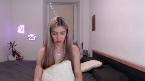 Snapshot of hot_berry69 chatting on 7, 12, 2024 Dashka online show from 7, 12, 2024