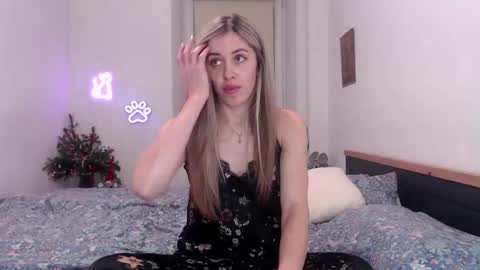 Snapshot of hot_berry69 chatting on 22, 12, 2024 Dashka online show from 22, 12, 2024