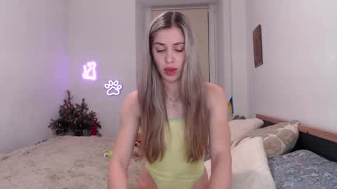 Snapshot of hot_berry69 chatting on 28, 12, 2024 Dashka online show from 28, 12, 2024