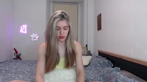 Snapshot of hot_berry69 chatting on 1, 2, 2025 Dashka online show from 1, 2, 2025