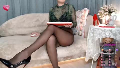 Snapshot of hot_best_lovers_ chatting on 25, 1, 2025 Liza online show from 25, 1, 2025