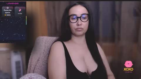 v     online show from 28, 9, 2025