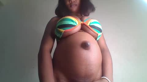 Snapshot of hot_choccoolate chatting on 11, 7, 2026 Zarah online show from 11, 7, 2026