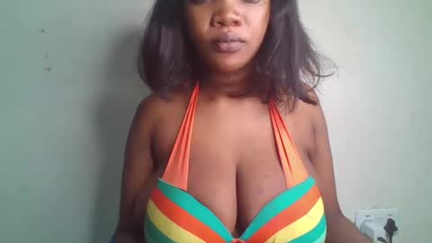 Snapshot of hot_choccoolate chatting on 13, 7, 2026 Zarah online show from 13, 7, 2026