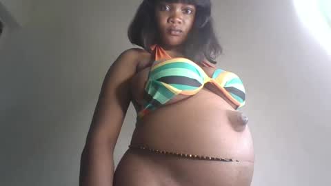 Snapshot of hot_choccoolate chatting on 15, 7, 2026 Zarah online show from 15, 7, 2026