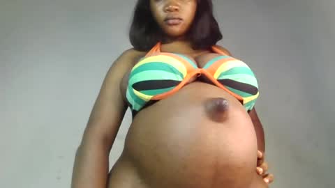 Snapshot of hot_choccoolate chatting on 6, 8, 2026 Zarah online show from 6, 8, 2026