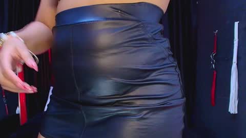 hot chocolate 4u online show from 28, 1, 2025