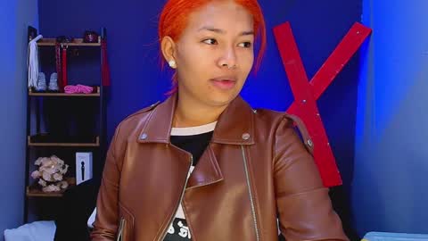 hot chocolate 4u online show from 8, 2, 2025