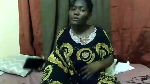 Snapshot of hot_darling95 chatting on 7, 11, 2025 Milly online show from 7, 11, 2025