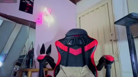 Snapshot of hot_destinyk chatting on 20, 2, 2026 destinyk online show from 20, 2, 2026