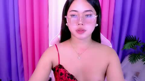 Snapshot of hot_hazelxx chatting on 2, 11, 2025 Hazel online show from 2, 11, 2025