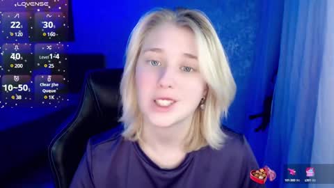 Snapshot of hot_isa7 chatting on 5, 12, 2024 Yunona online show from 5, 12, 2024