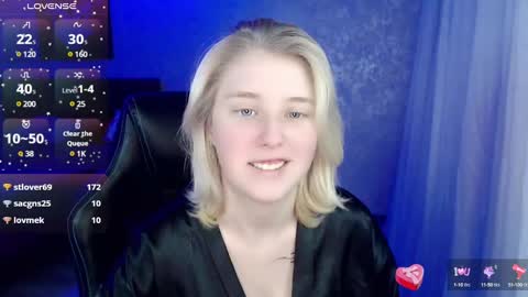 Snapshot of hot_isa7 chatting on 9, 12, 2024 Yunona online show from 9, 12, 2024